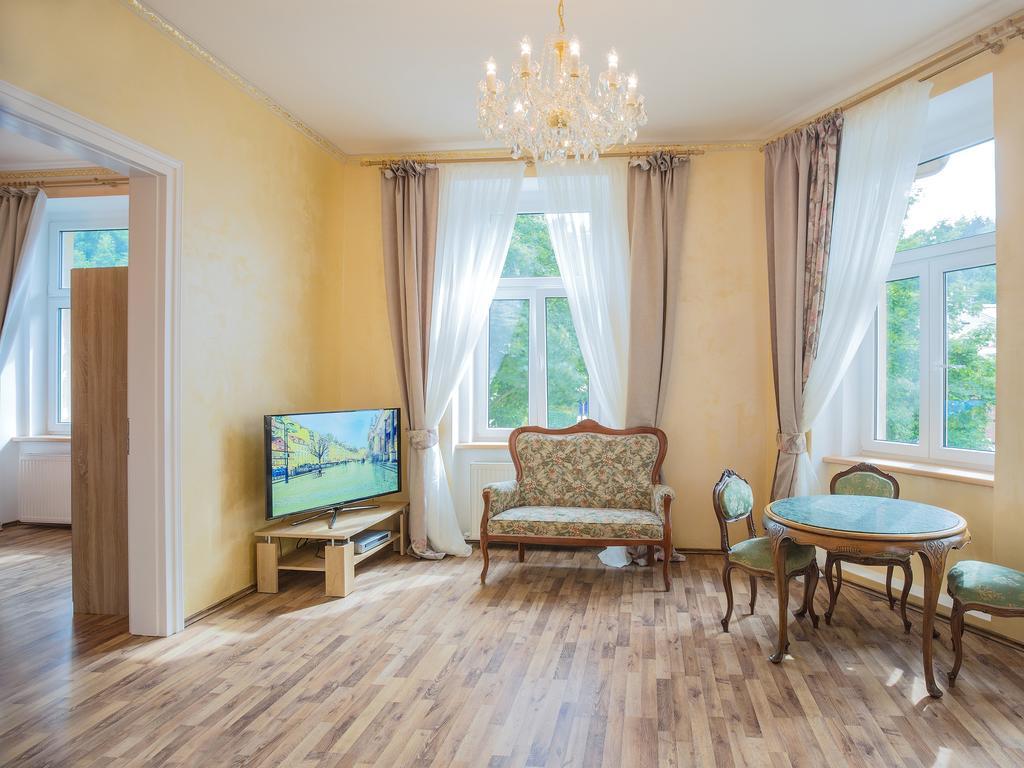 Lyra Apartments Karlovy Vary Bilik gambar
