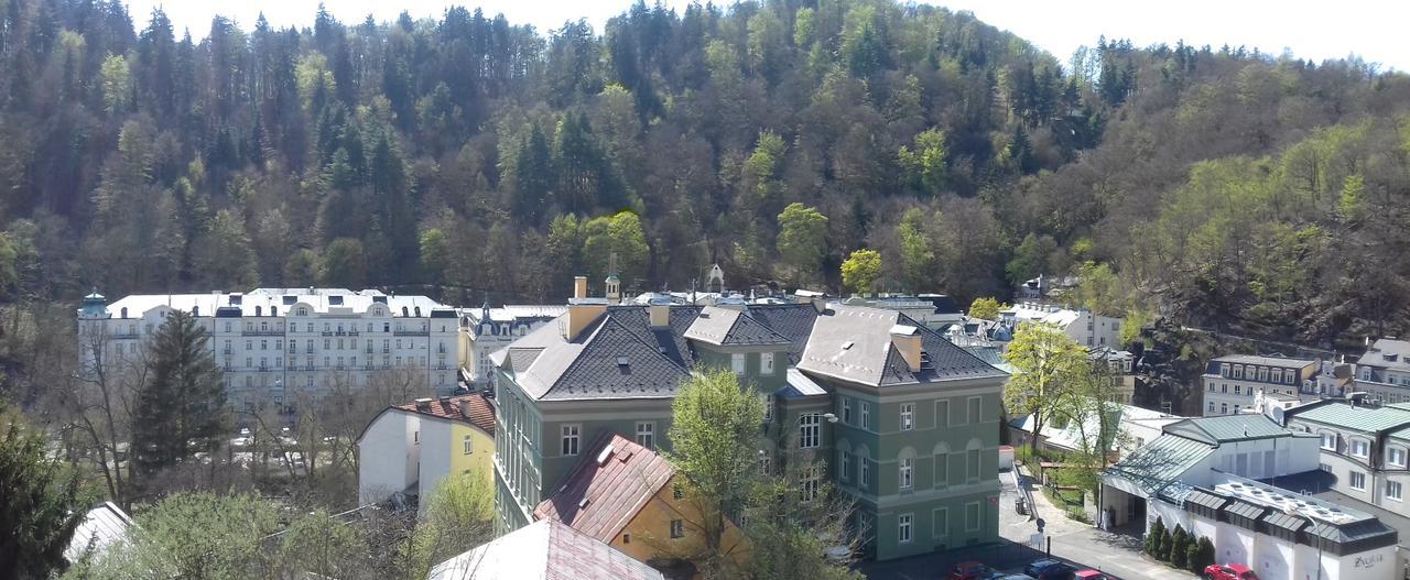 Lyra Apartments Karlovy Vary Luaran gambar