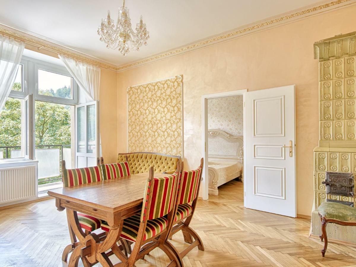 Lyra Apartments Karlovy Vary Luaran gambar