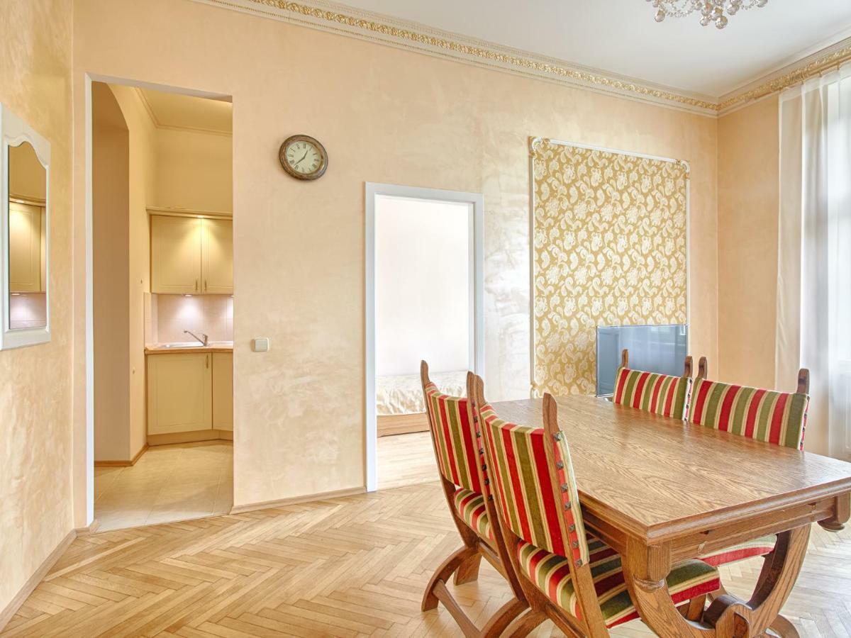 Lyra Apartments Karlovy Vary Luaran gambar