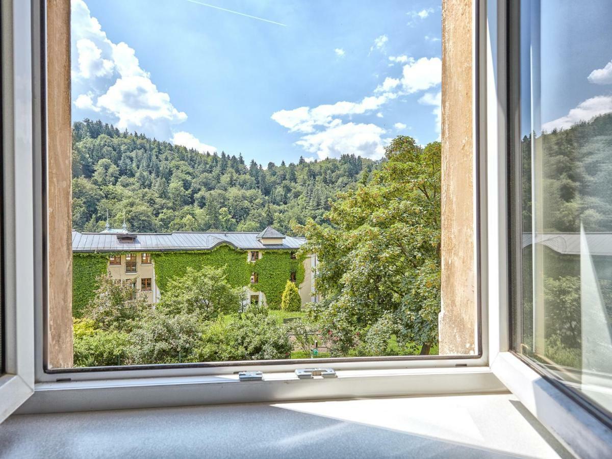 Lyra Apartments Karlovy Vary Luaran gambar