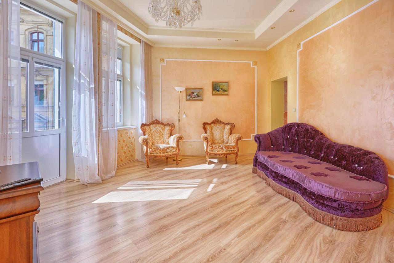 Lyra Apartments Karlovy Vary Luaran gambar